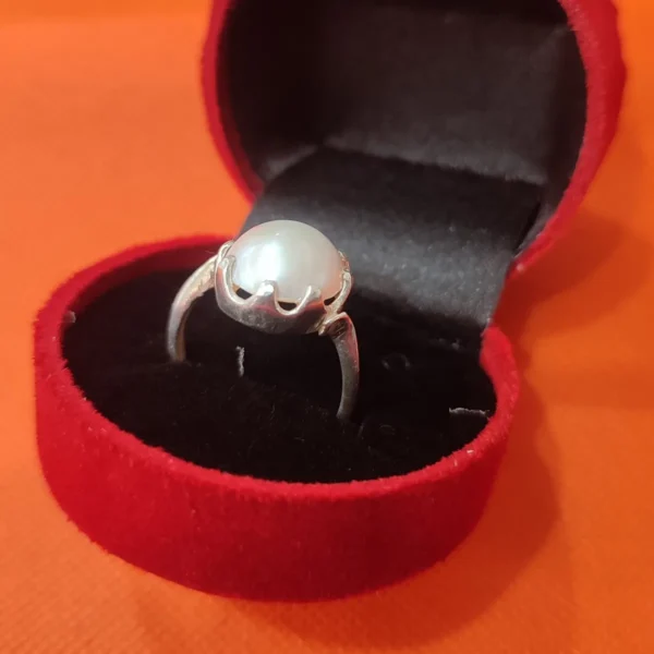 Handmade original pearl ring crafted in sterling silver 925
